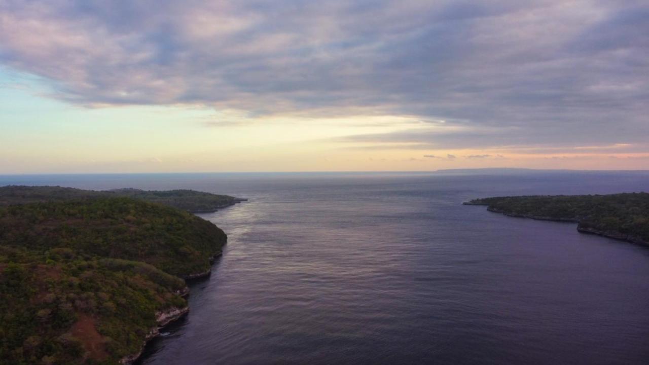 ホテル Sakti Oceanview Nusa Penida Toyapakeh エクステリア 写真