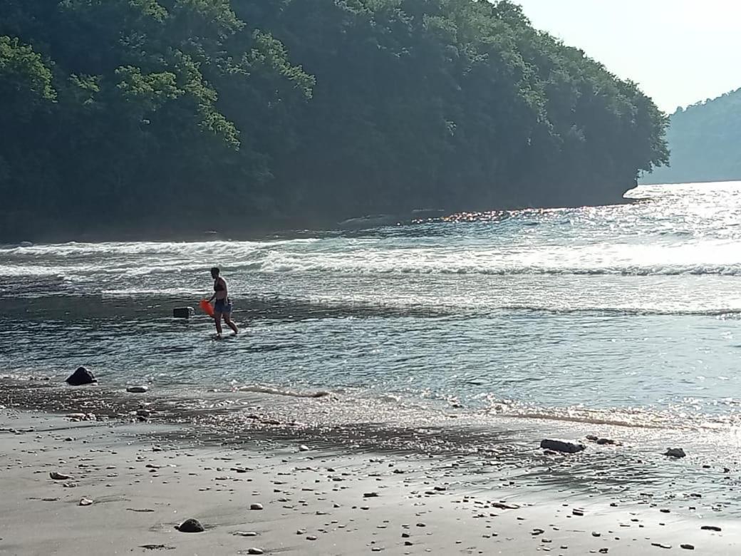 ホテル Sakti Oceanview Nusa Penida Toyapakeh エクステリア 写真